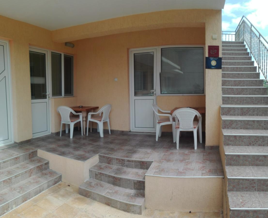 Eleonor Guest House Byala  Exterior photo